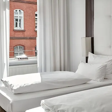 The Pure, Frankfurt, A Member Of Design 4*