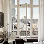 Hotel The Pure, Frankfurt, A Member Of Design 4*
