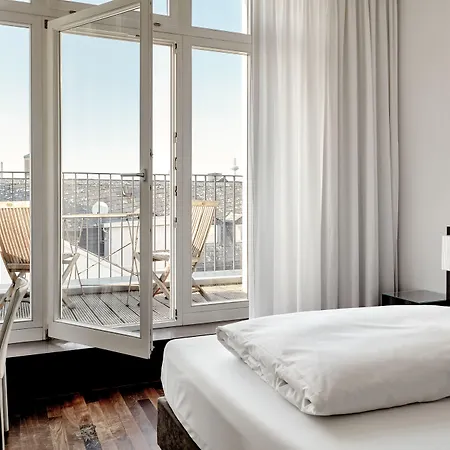 Hotel The Pure, Frankfurt, A Member Of Design 4*