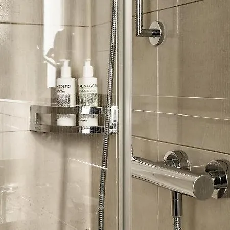 Hotel The Pure, Frankfurt, A Member Of Design 4*
