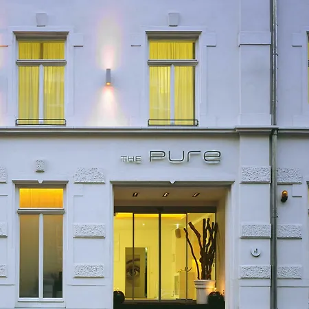 Отель The Pure, Frankfurt, A Member Of Design 4*